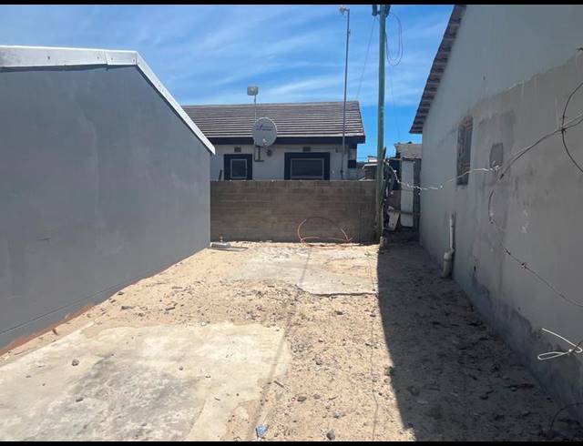 2 BEDROOM HOUSE FOR SALE IN HARARE